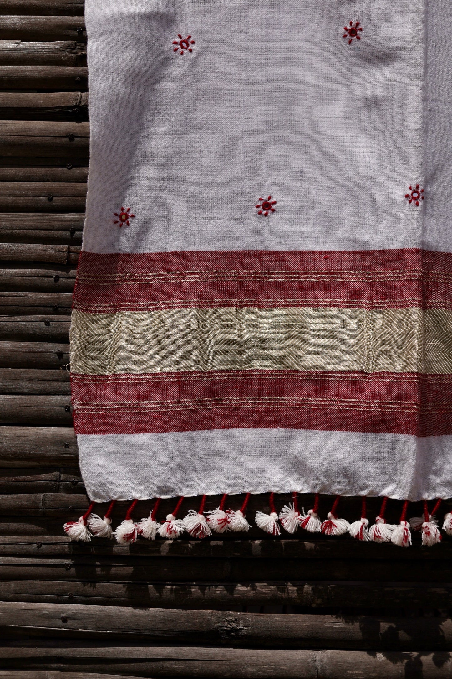 Handwoven woolen stole