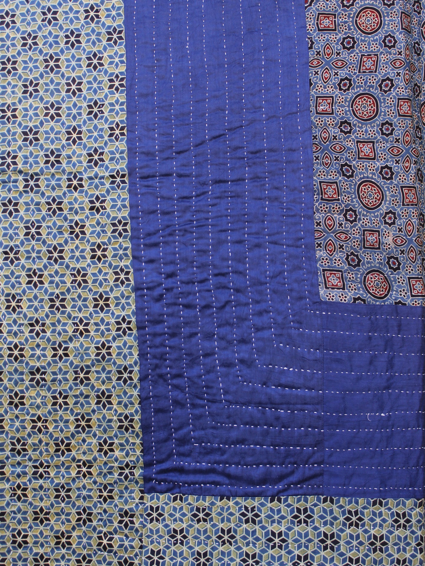 HANDSTITCHED DOUBLE BED SILK QUILT