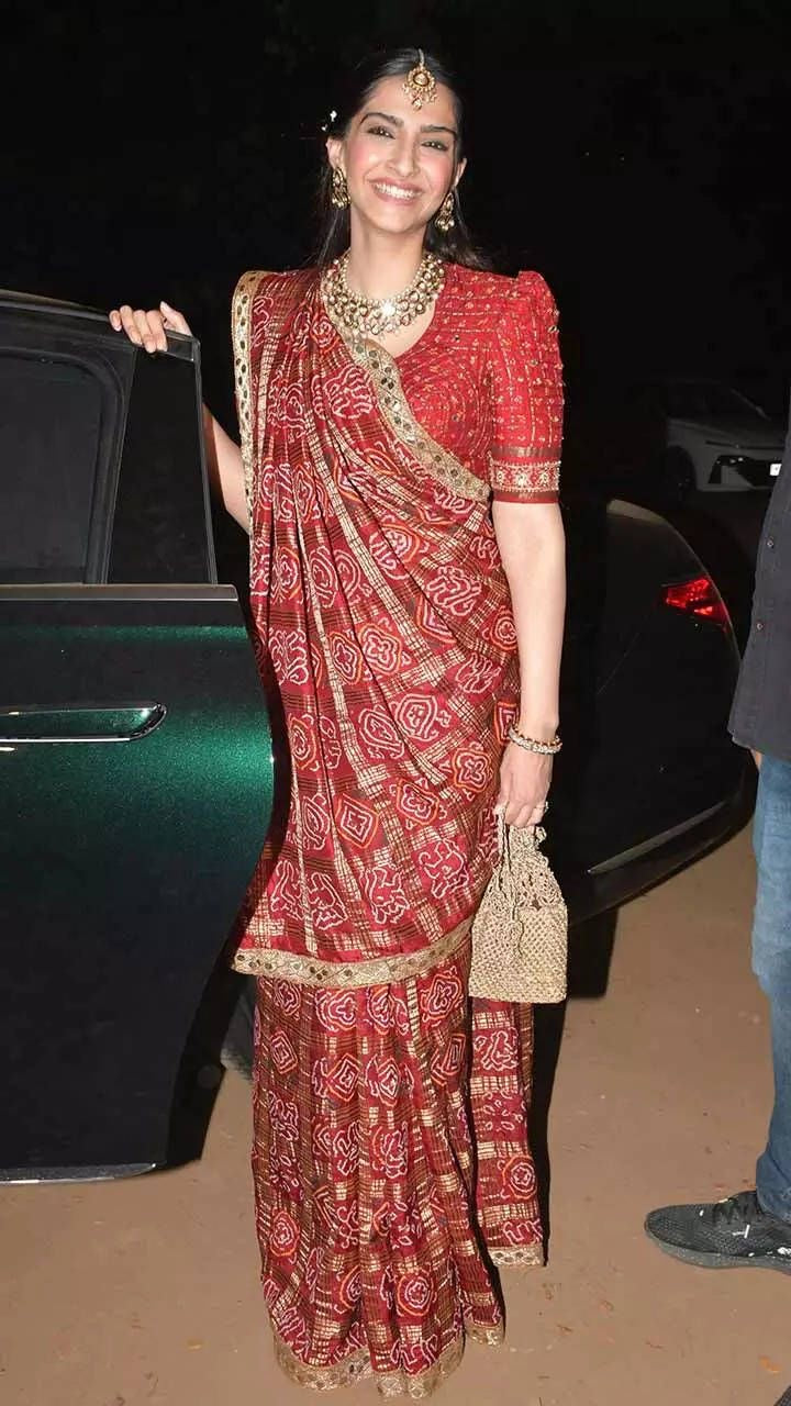 Sonam Kapoor inspired Bandhani Gharchola saree featuring traditional tie-dye patterns and heritage-inspired checks