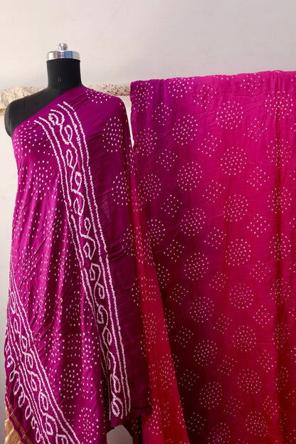 Bandhani Gajji Silk Saree with Zari Pallu