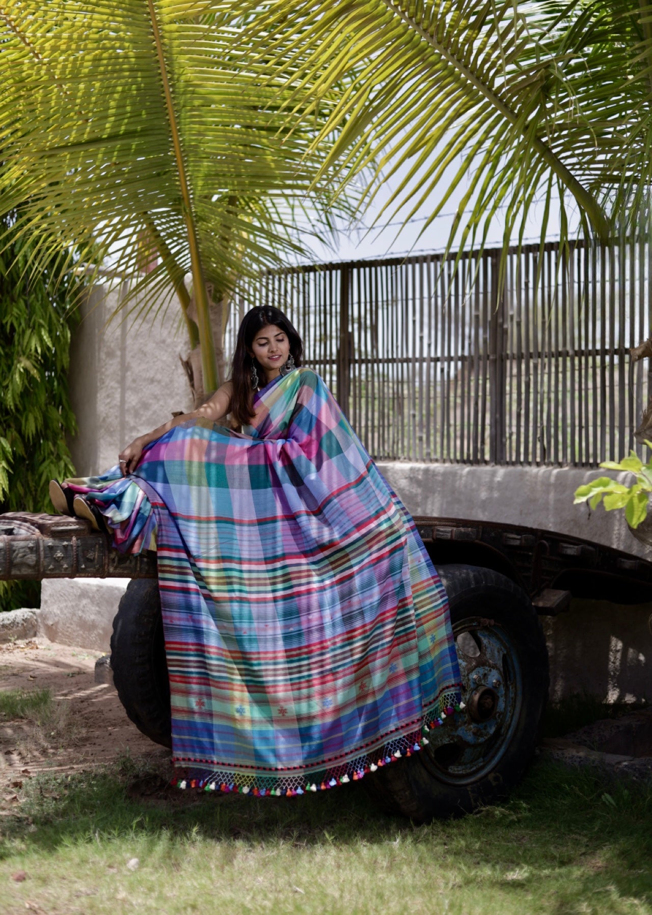 Carnival Kala Cotton Bhujodi saree featuring traditional handwoven patterns and artisanal craftsmanship