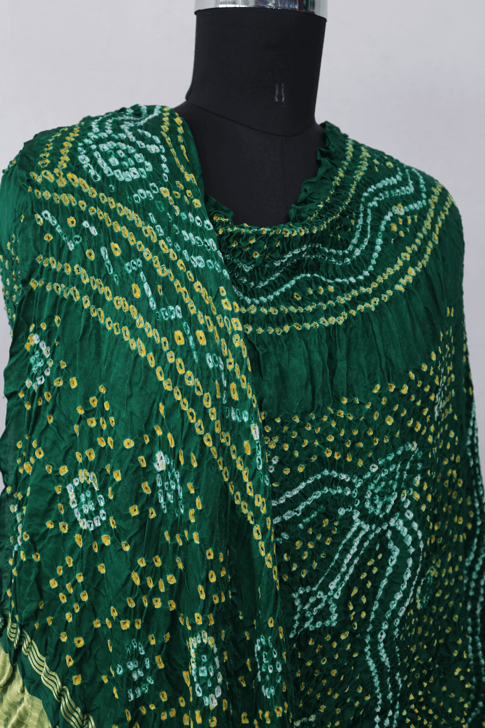 Handcrafted forest green Bandhani dupatta made from premium Gajji silk fabric