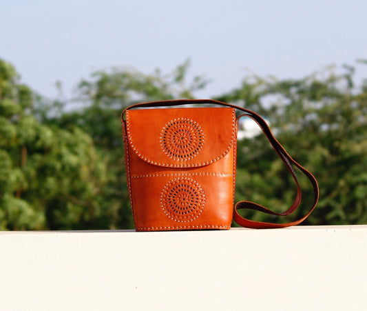 Handstitched leather bag crafted from premium leather with fine handmade detailing