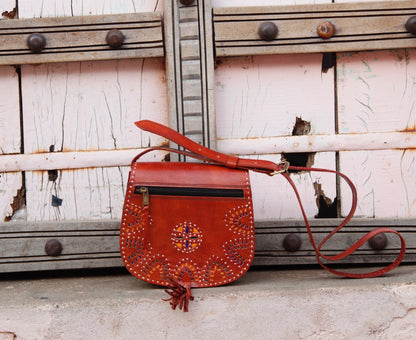 Handstitched leather bag crafted from premium leather with meticulous handmade detailing