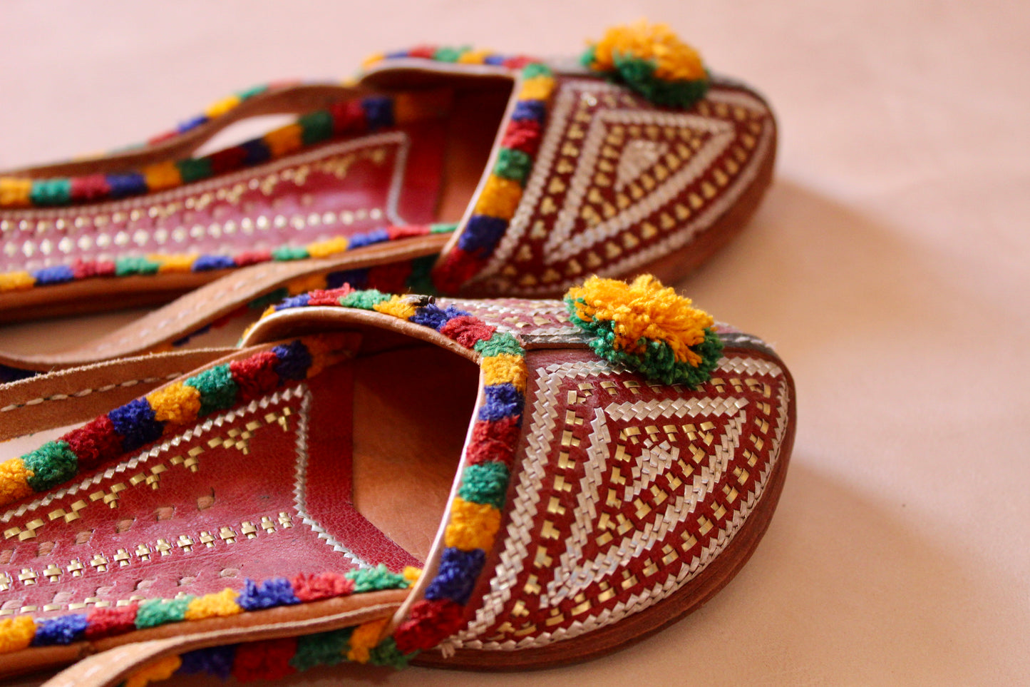 Premium leather jutti handcrafted with fine stitching and a comfortable fit
