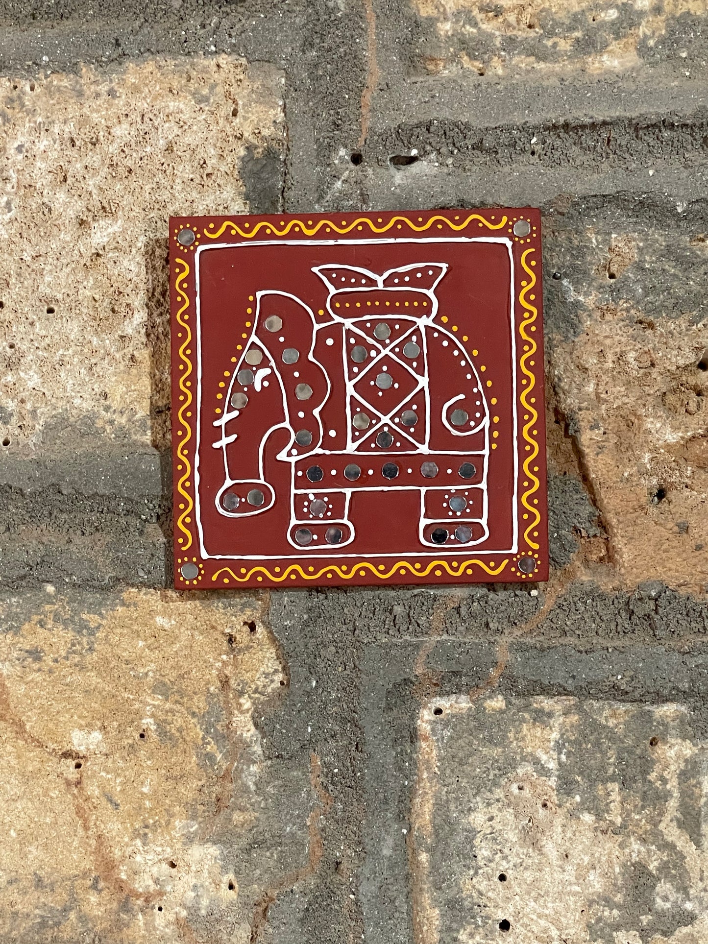 MUD & MIRROR WORK FRAME