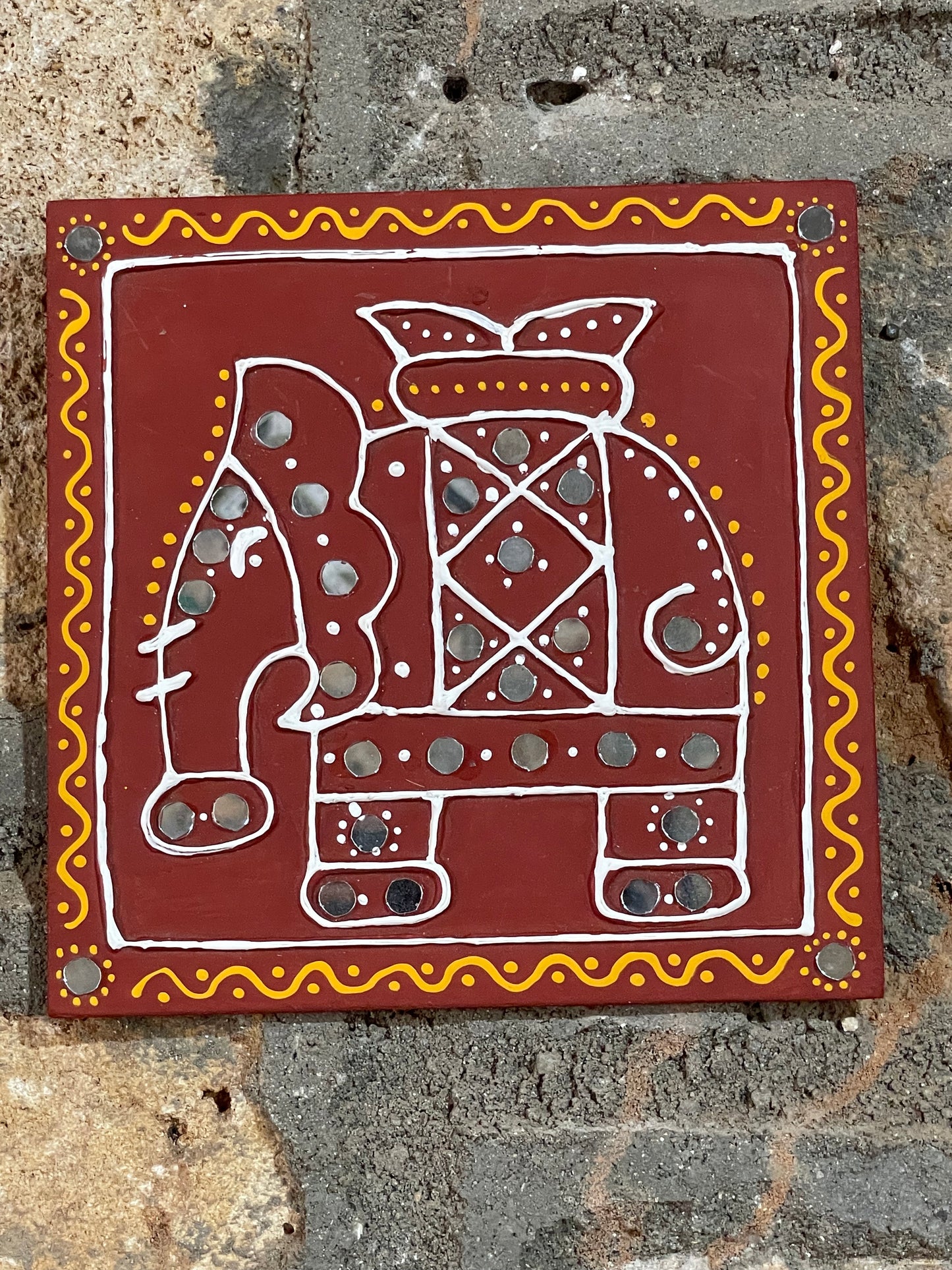 MUD & MIRROR WORK FRAME