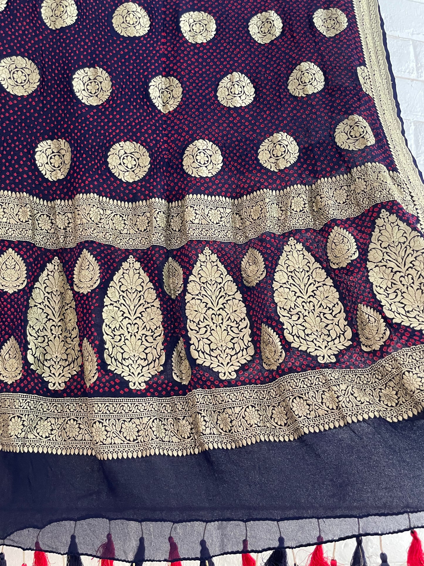 BANDHANI GEORGETTE DUPATTA WITH ZARI WORK