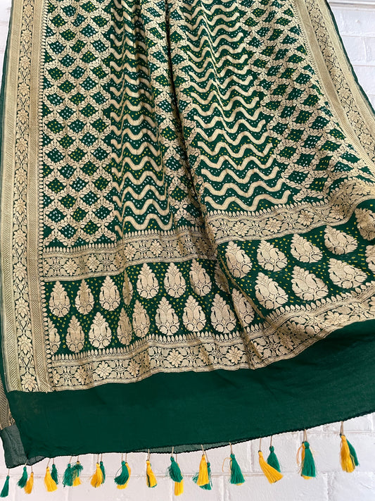 BANDHANI GEORGETTE DUPATTA WITH ZARI WORK