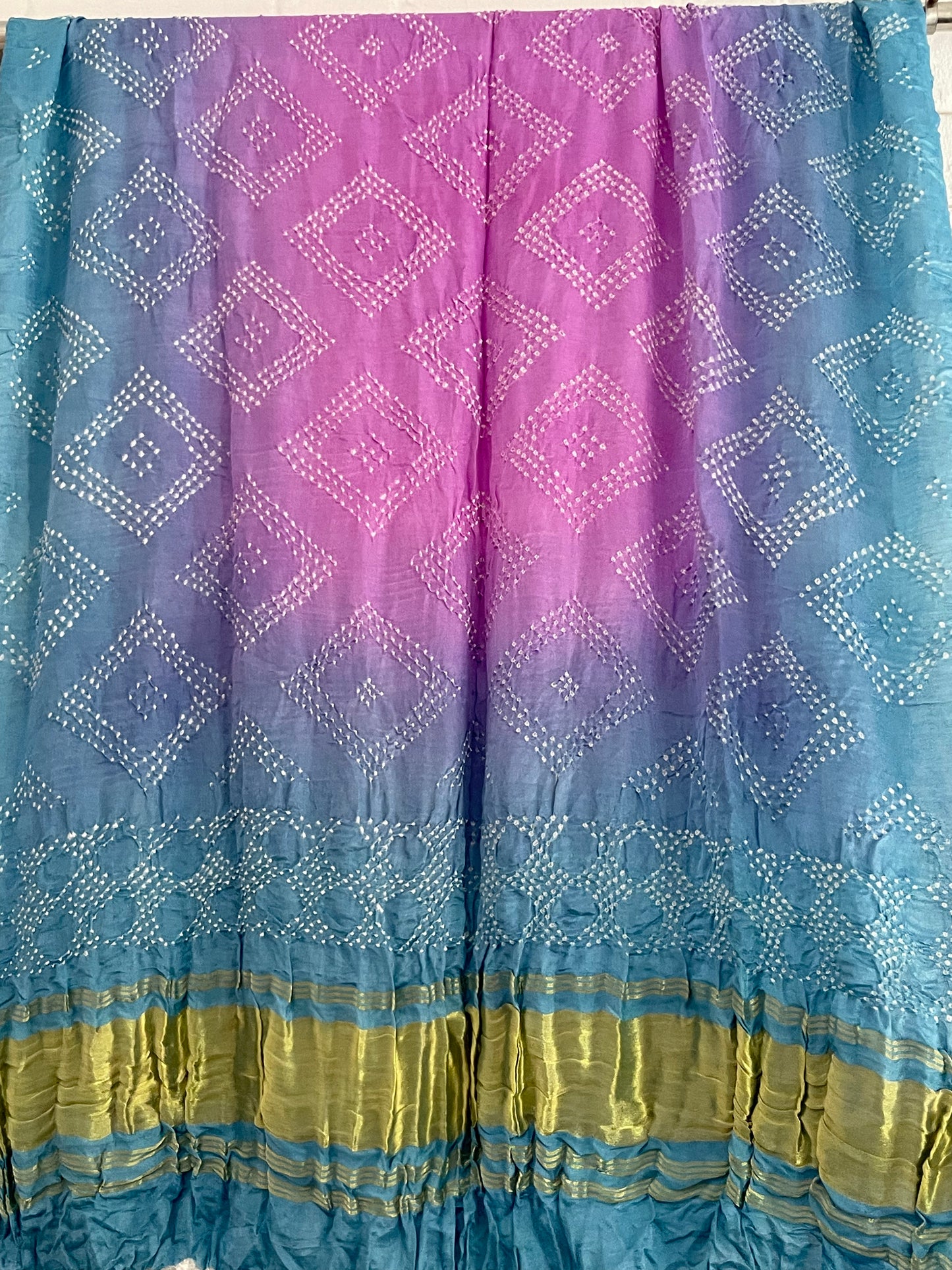 BANDHANI GEORGETTE SHADED DUPATTA WITH ZARI BORDER