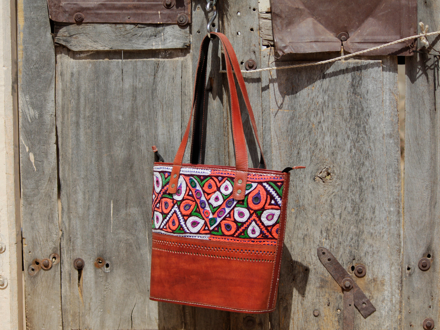 KUTCHI EMBROIDERY LEATHER BAG