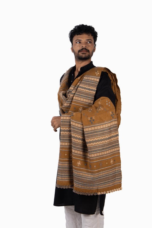Handwoven men's woolen shawl