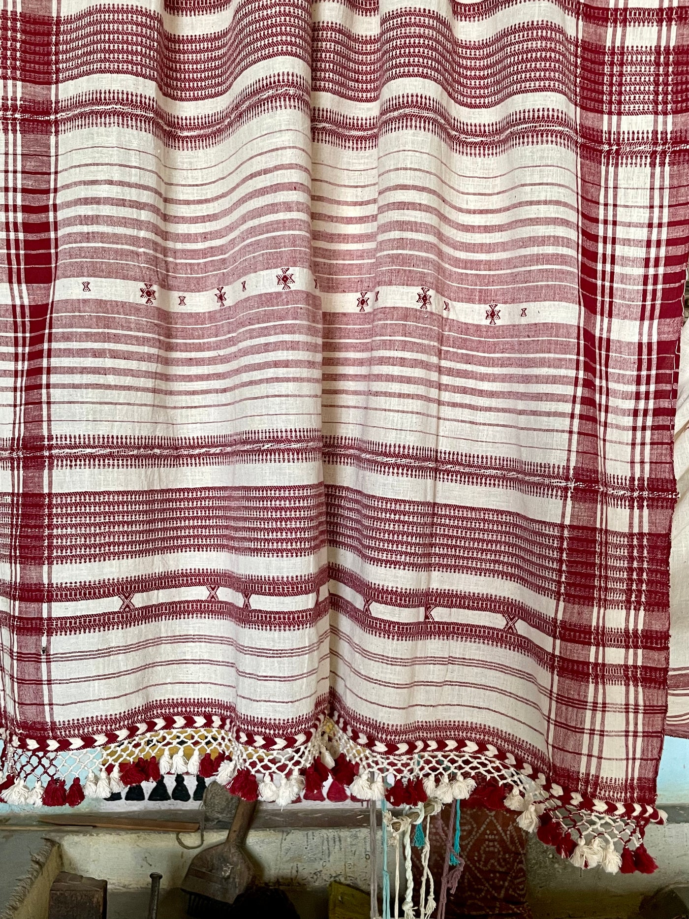 Traditional cream Bhujodi Kala Cotton saree with rich handwoven textures and graceful drape