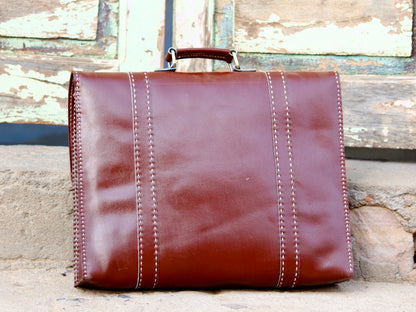 Premium leather office bag featuring a spacious interior and elegant finish