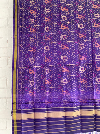 Purple Patola Single Ikkat dupatta featuring intricate woven motifs and traditional artisan craftsmanship