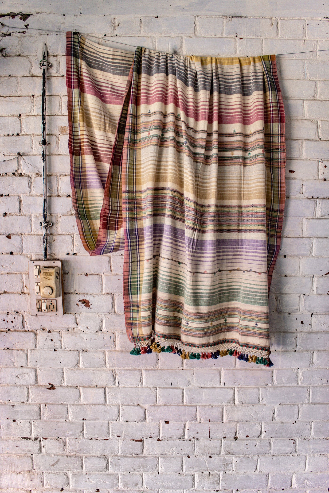 Sand Kala Cotton Bhujodi saree featuring traditional handwoven patterns and artisanal craftsmanship