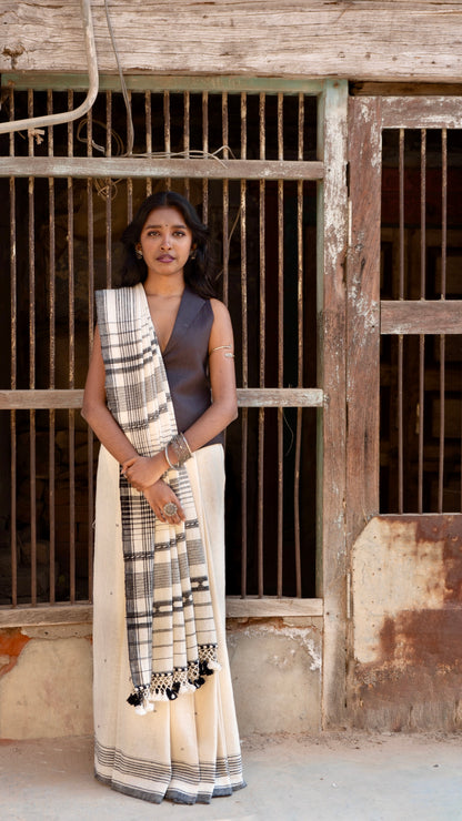 Snowy Kala Cotton Bhujodi saree featuring traditional handwoven patterns and artisanal craftsmanship