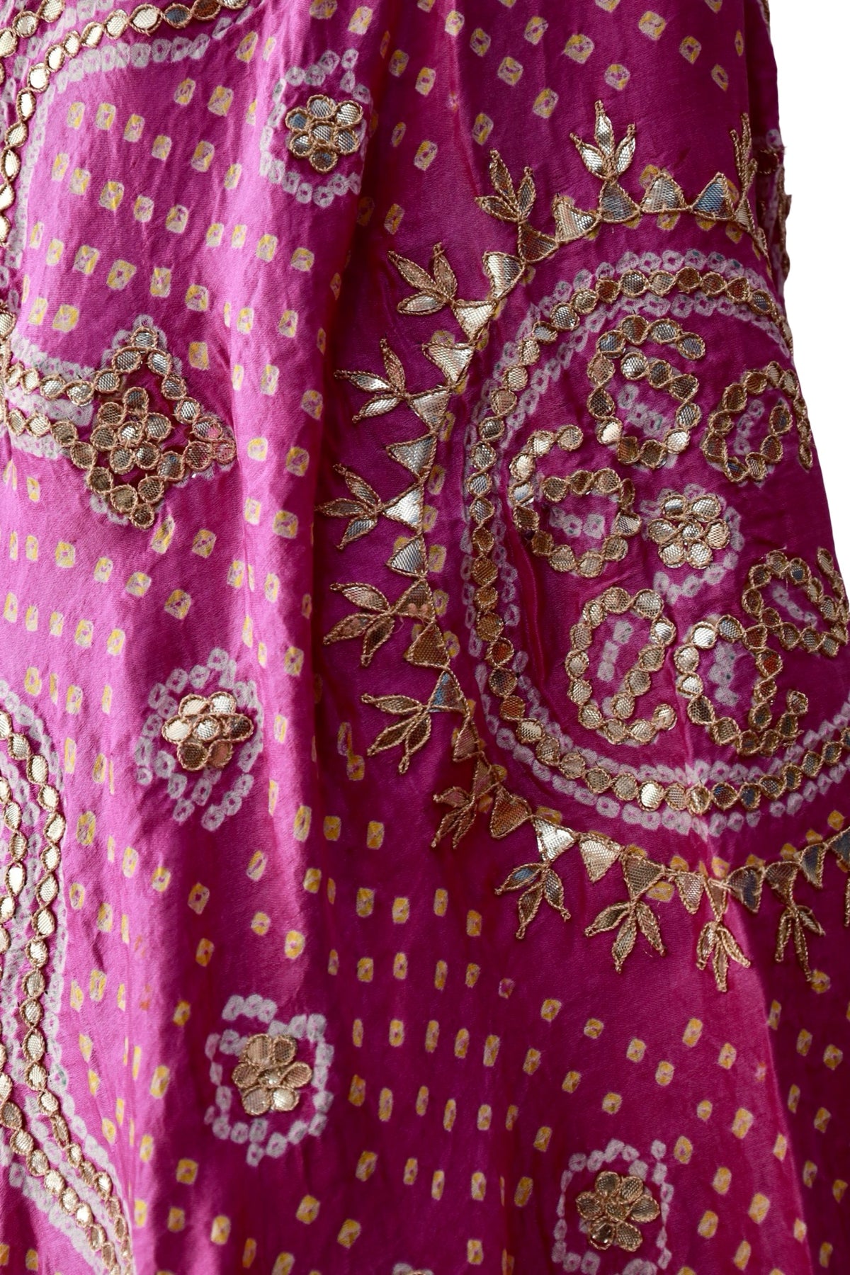 Pink Bandhani dupatta with dotted patterns and metallic floral Gota Patti motifs