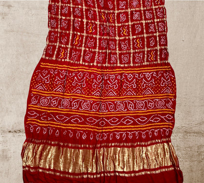 BANDHANI GHARCHOLA GAJJI SILK SAREE