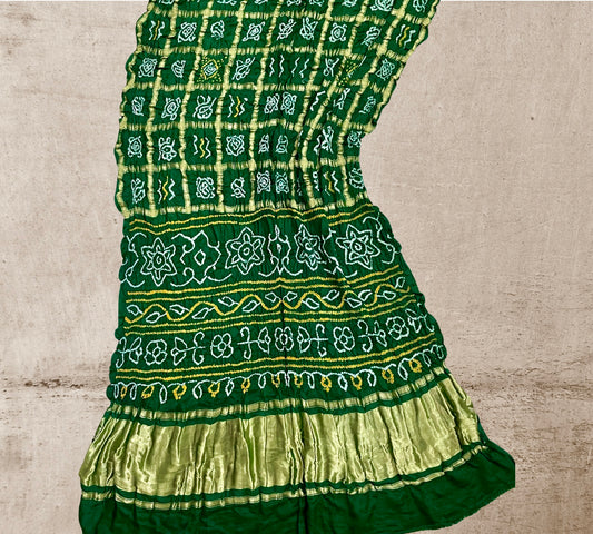 Handwoven Bandhani Sarees – Bijoi